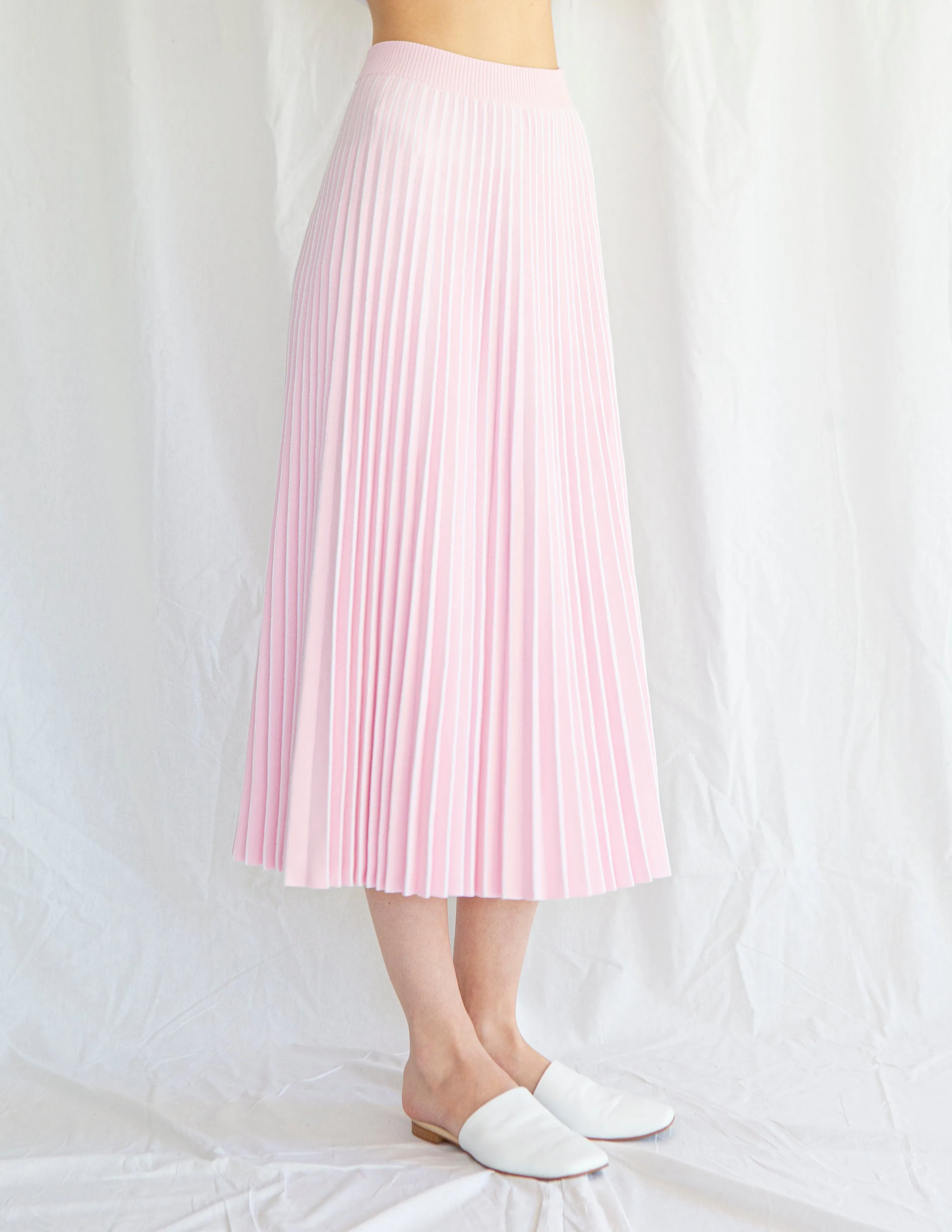 3D Knit Pleated Skirt in Bubblegum