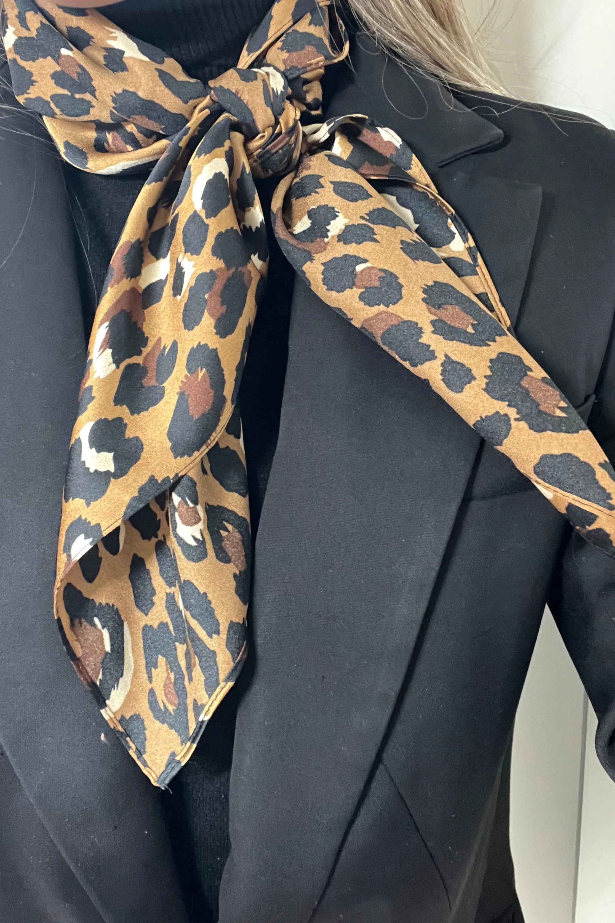 Leopard print scarf