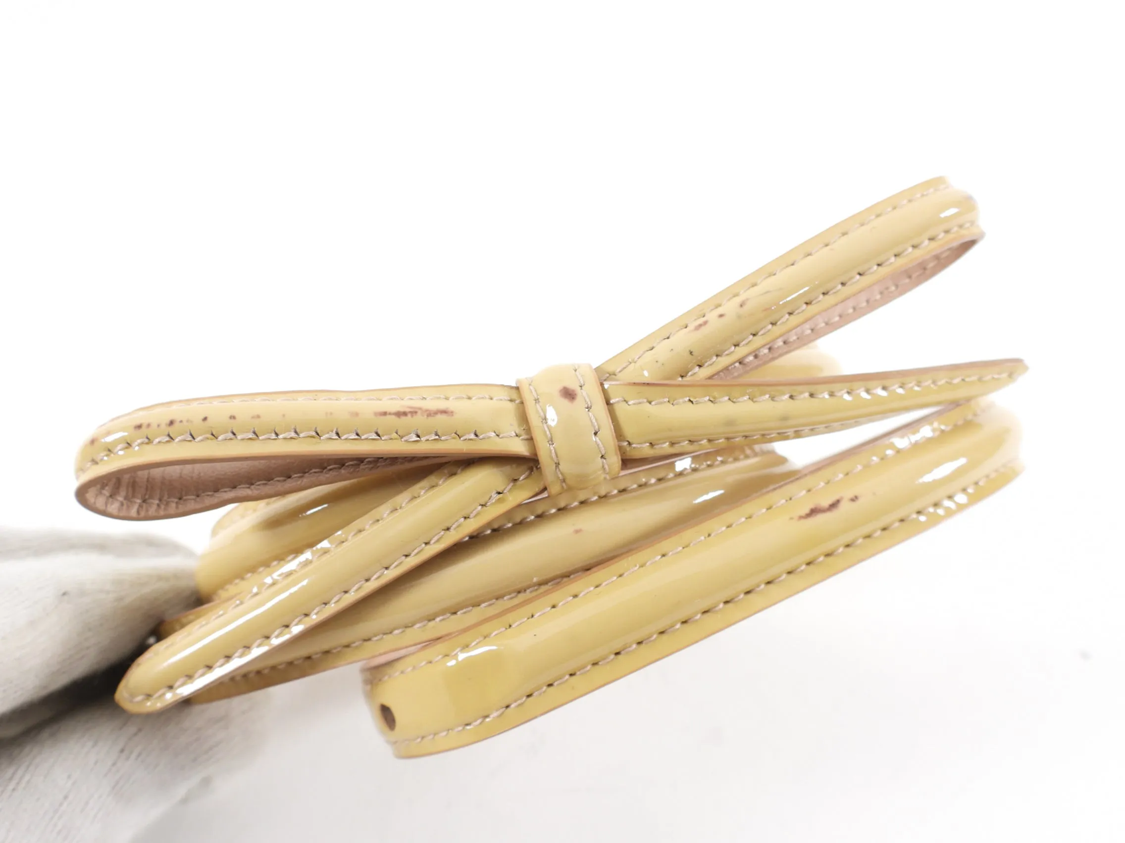 Prada Beige Patent Skinny Bow Belt - 80 / 32