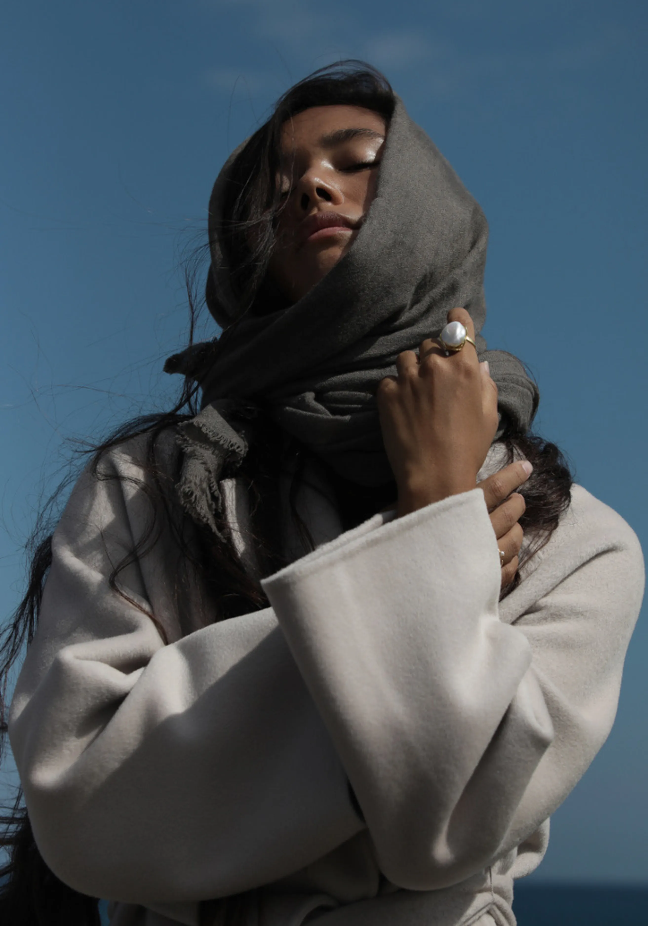 THE CASHMERE SCARF - CHARCOAL