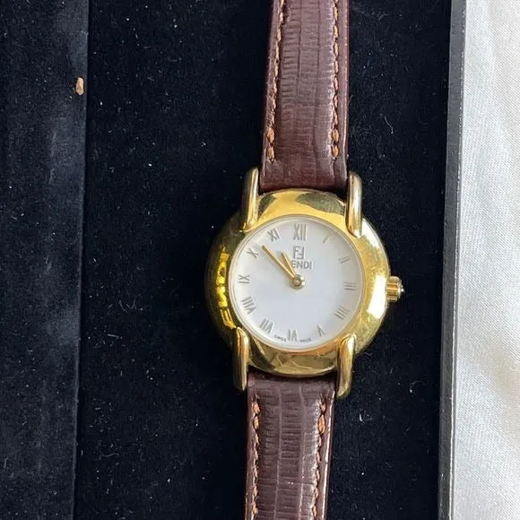 Vintage Fendibrown strap small gold face watch